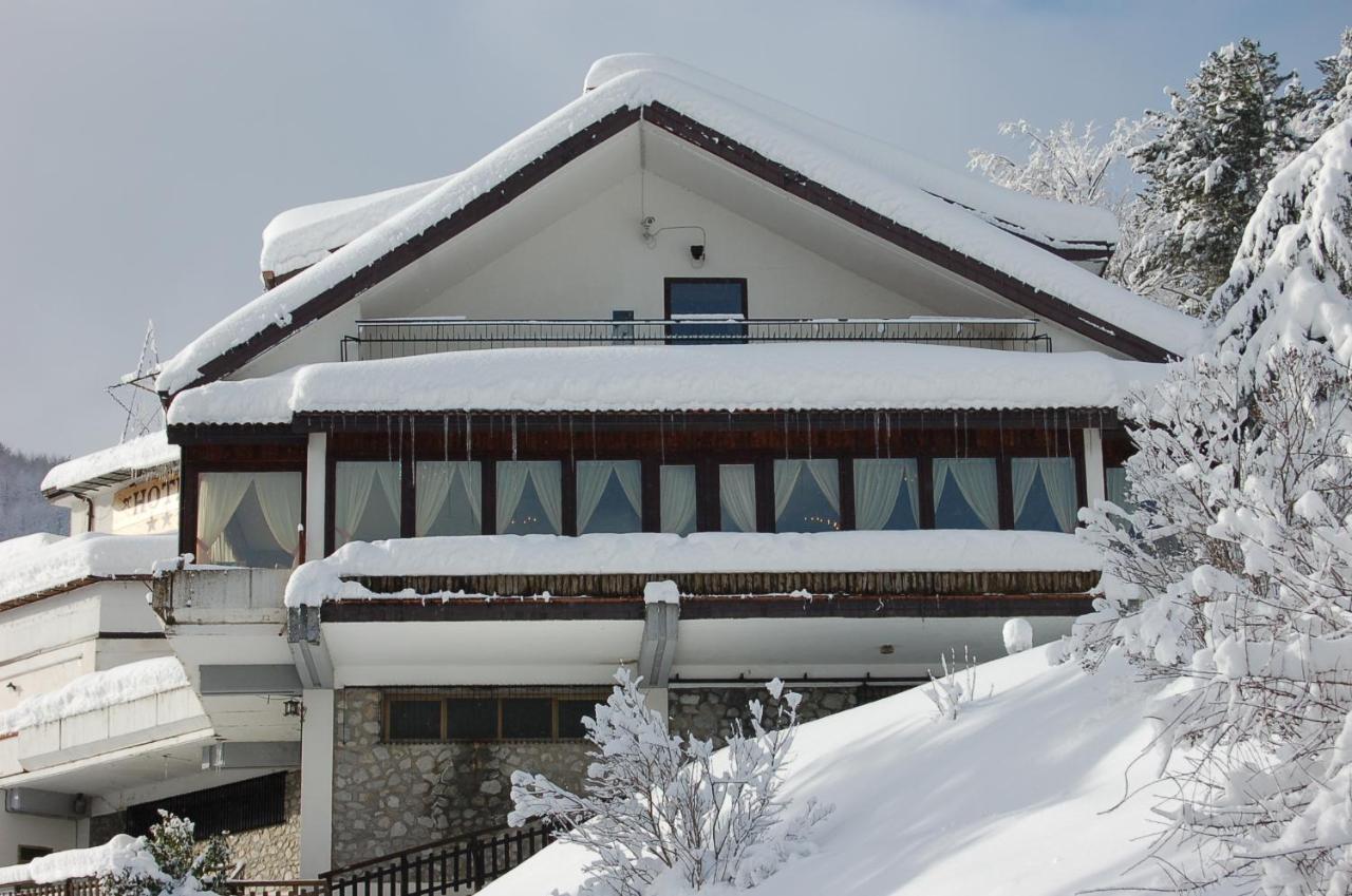 Hotel Lo Sciatore Cotronei Luaran gambar