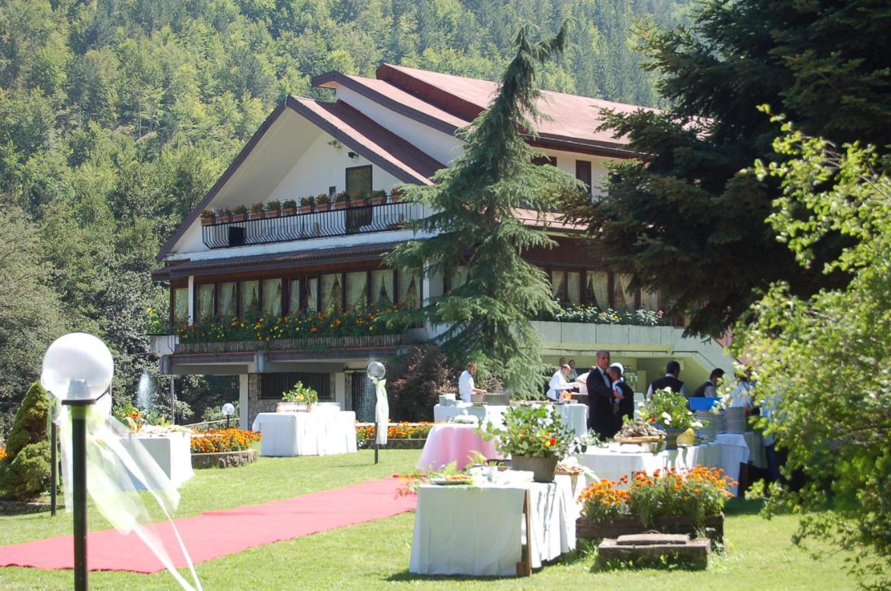 Hotel Lo Sciatore Cotronei Luaran gambar