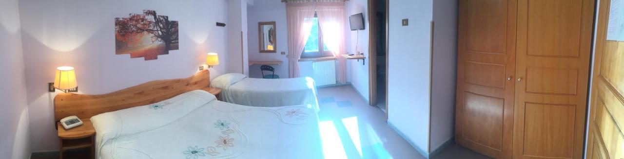 Hotel Lo Sciatore Cotronei Luaran gambar